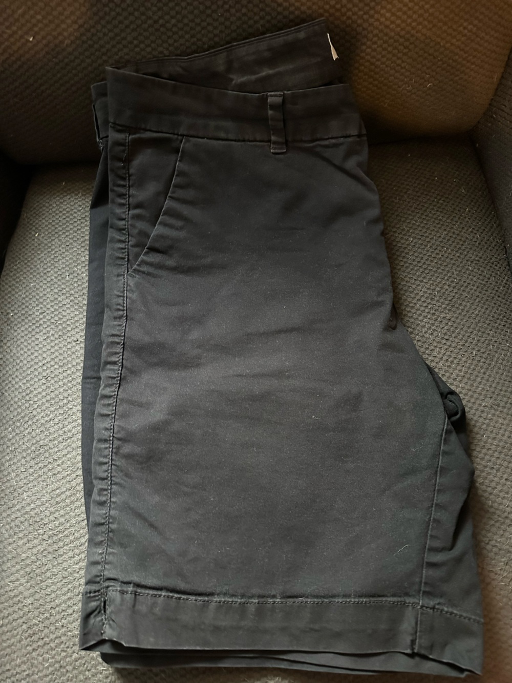 Old navy Woman’s everyday short mid rise